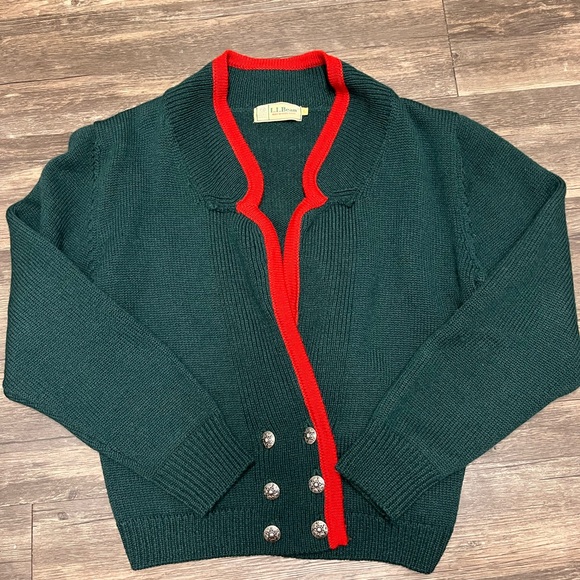 L.L. Bean Sweaters - Vtg LL Bean 100% Wool Cardigan Nordic Alpine Green Red Trim Large Grandmacore